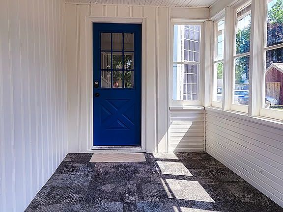 Enclosed Front Porch