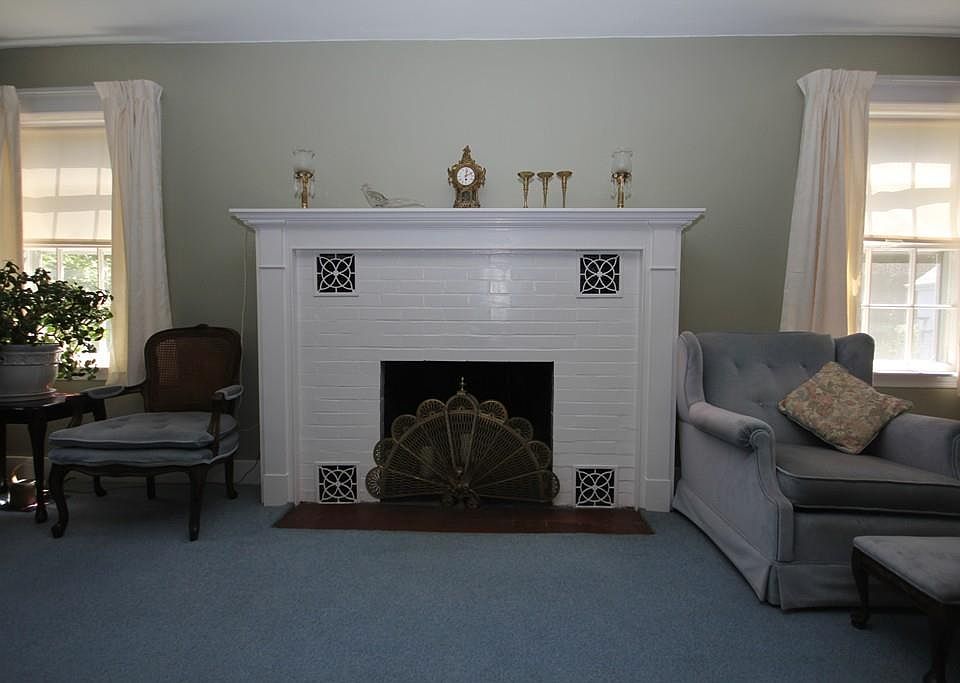 40 Rockland St, Dartmouth, MA 02748 Zillow