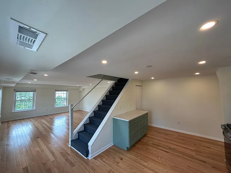 700 S Front St #3F — Photo 2