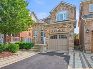 5 Bishopgate St, Whitby, ON L1P0A6