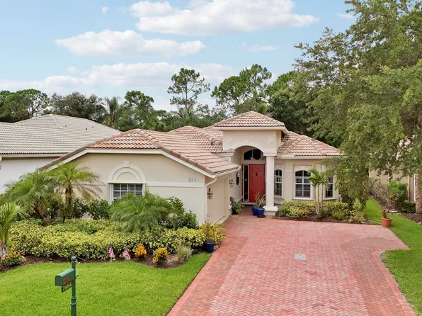 7664 Greenbrier Circle, Port St Lucie, FL 34986