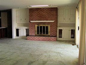 3rd image of 170 Pine Lake Dr