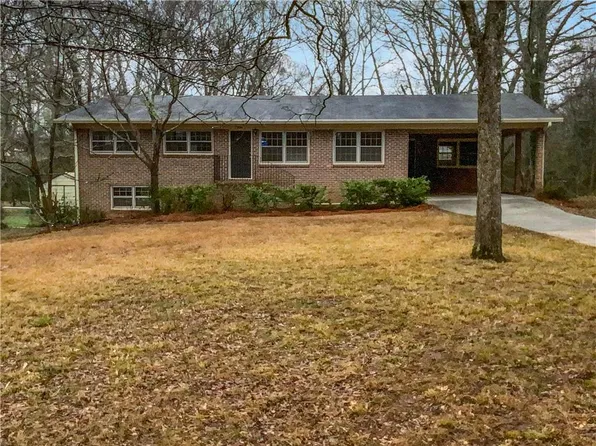 2046 Lewis Dr, Griffin, GA 30223