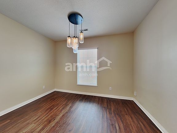 4th image of 7181 Normanton Dr