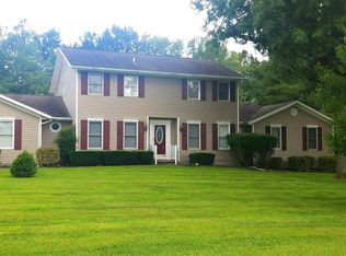 1400 Colombo Dr, Herrin, IL 62948