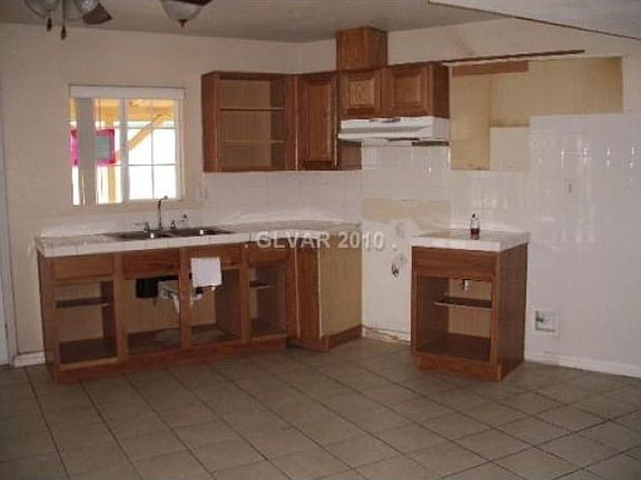3rd image of 1105 N 22nd St