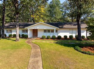 2305 Hidden Valley Dr, Little Rock, AR 72212