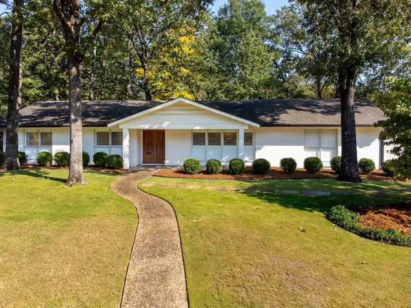 2305 Hidden Valley Dr, Little Rock, AR 72212