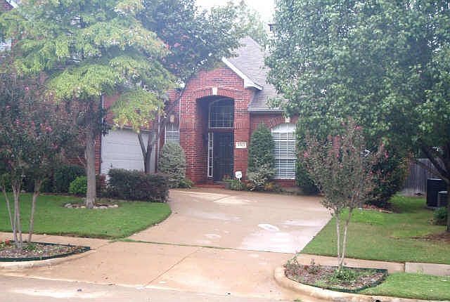 1st image of 1905 Parktree Dr