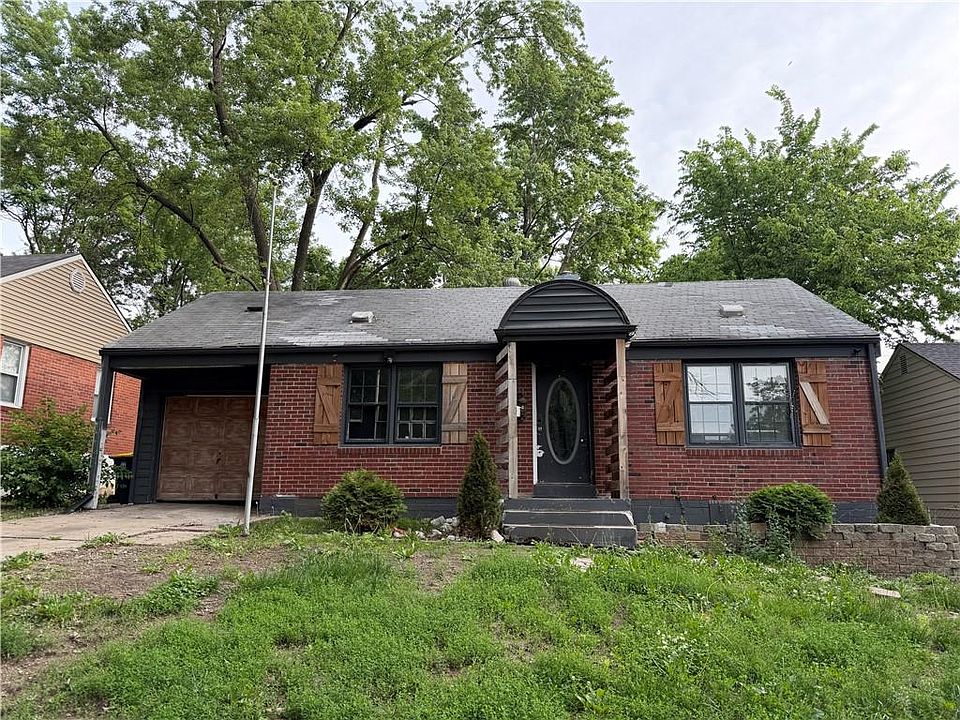 1st image of 20 W Pocahontas Ln
