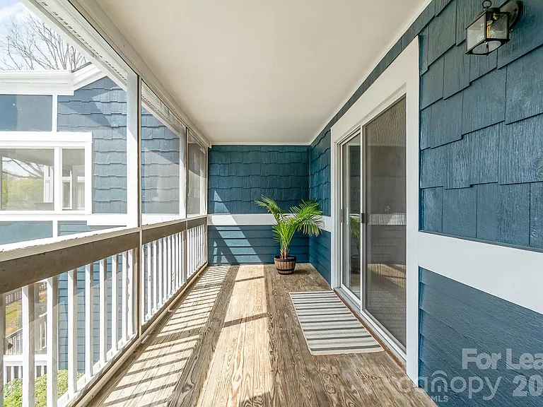 17544 Tuscany Ln — Photo 17