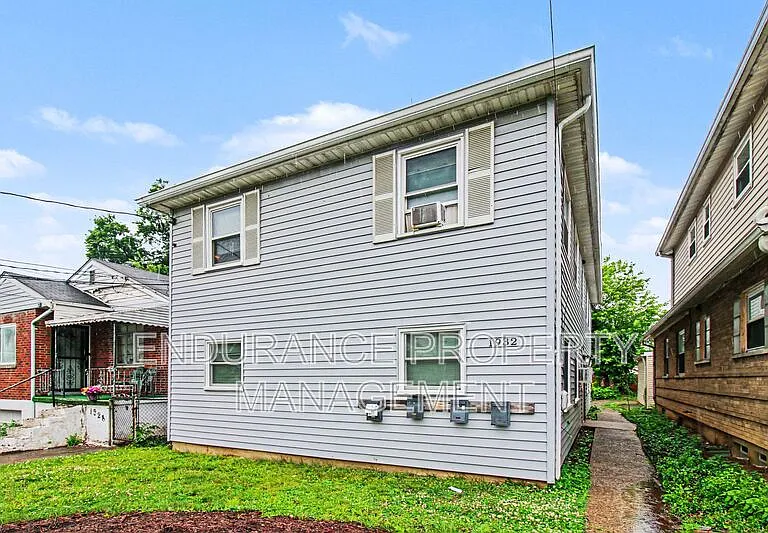 1932 Truitt Ave #1 — Photo 4