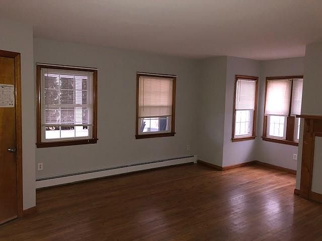 1st image of 146 Lindsey Ave #1