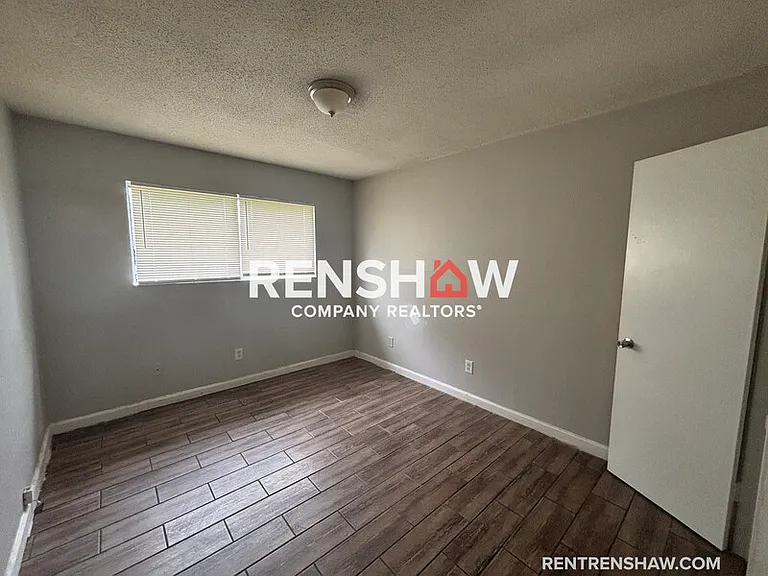 3718 Canary Cv W — Photo 4
