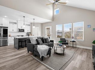 12320 S Prairie Creek Rd, Olathe, KS 66061