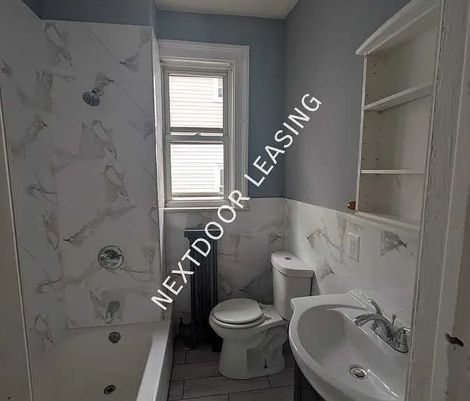 225 Lembeck Ave #3M — Photo 4