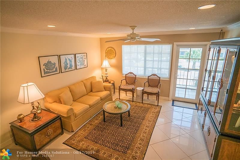 1st image of 200 NE 19th Ct APT M214