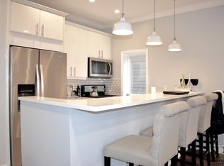 2500 N Greenview Ave #2, Chicago, IL 60614