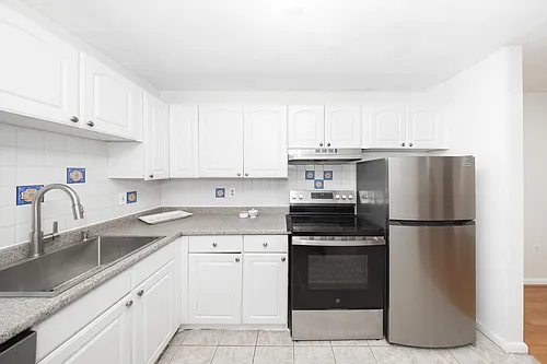 12 Williamsburg Ct #1 Photo 1