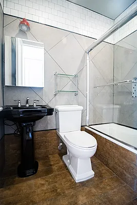 Rented by Lodger Corp | media 25