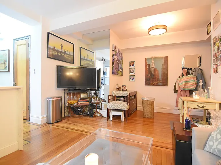 200 W 108th St #3G — Photo 3