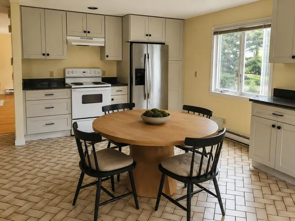 131 Whippoorwill Circle, Mashpee, MA 02649