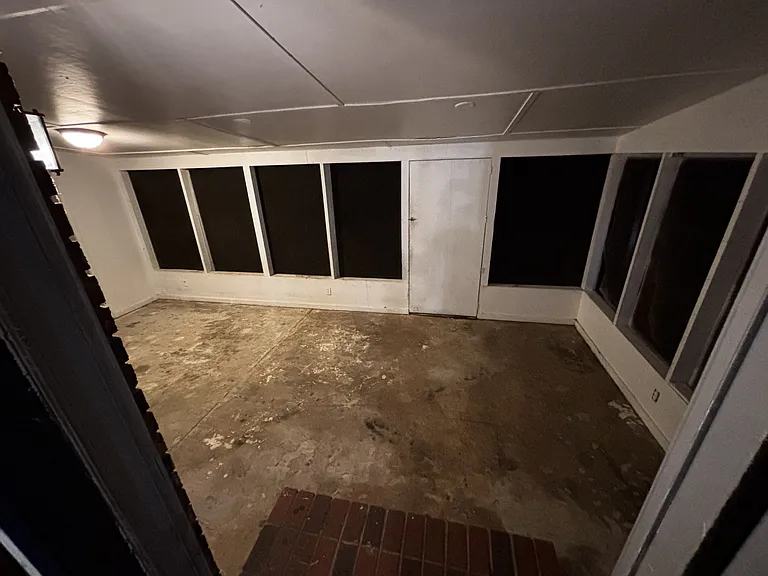 707 Louise St — Photo 3