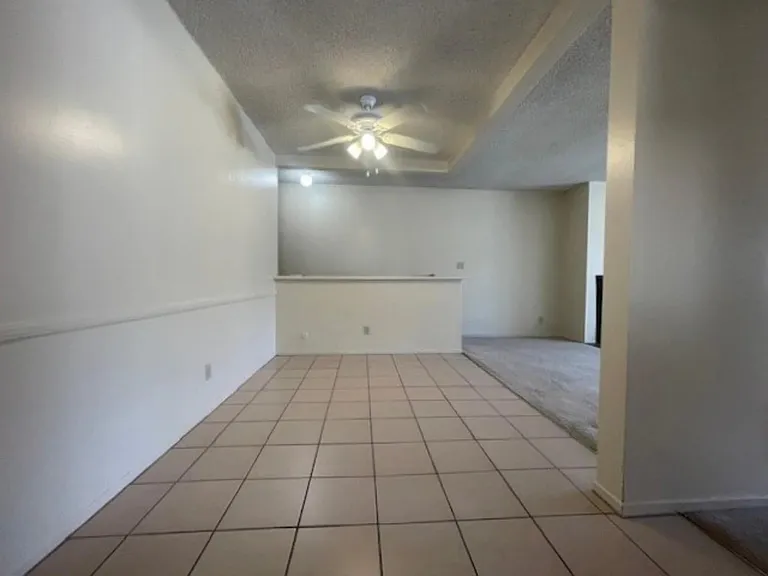 1689 Amberwood Dr #103 — Photo 6