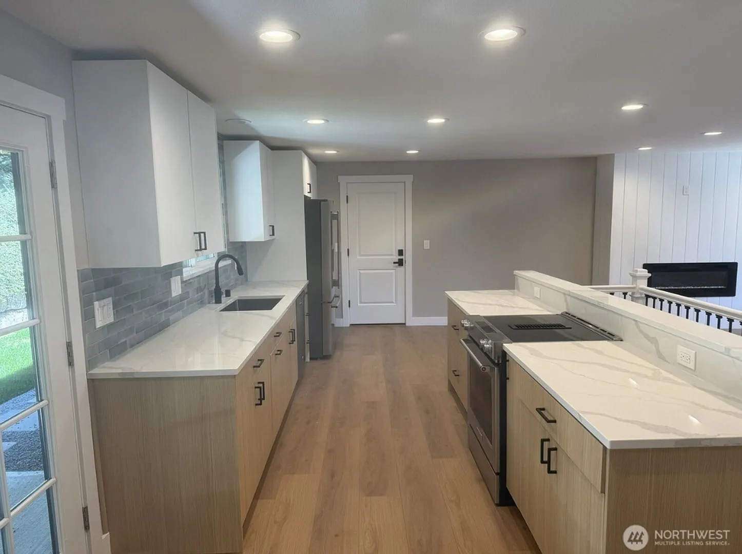 Beautiful 4br 3 bath Home For Rent in Edgewood WA — Photo 4