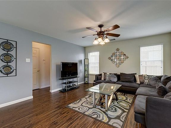4th image of 1410 Mickey Mantle Pl