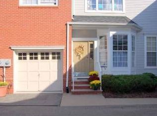5 Gordon Cir, Parsippany, NJ 07054