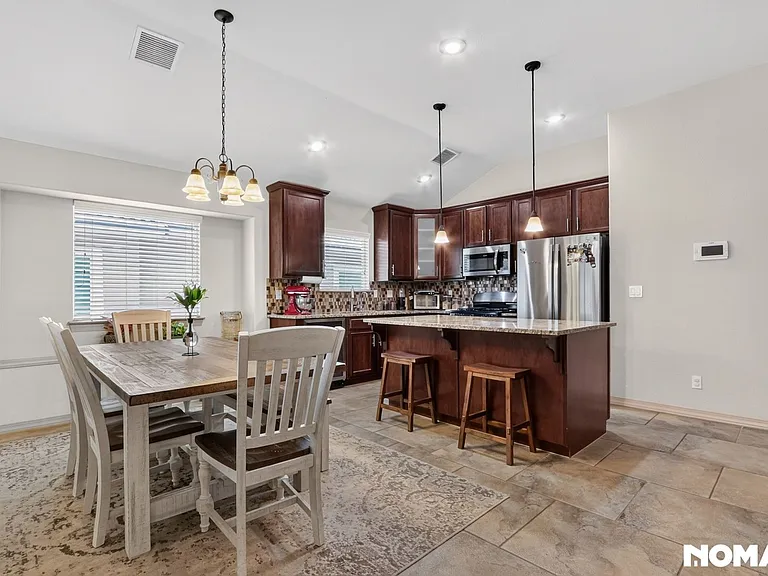 12485 Chamberlain Dr — Photo 9