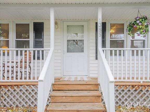4th image of 1385 Brookmark St SE