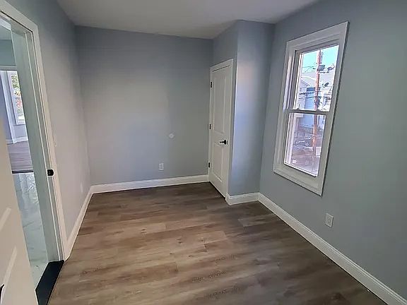 1st image of 916 Hunterdon St #C