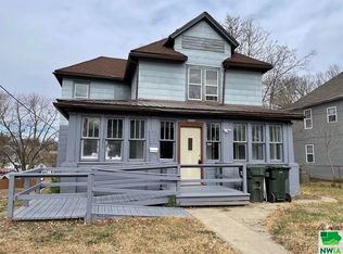 2025 W 5th St, Sioux City, IA 51103