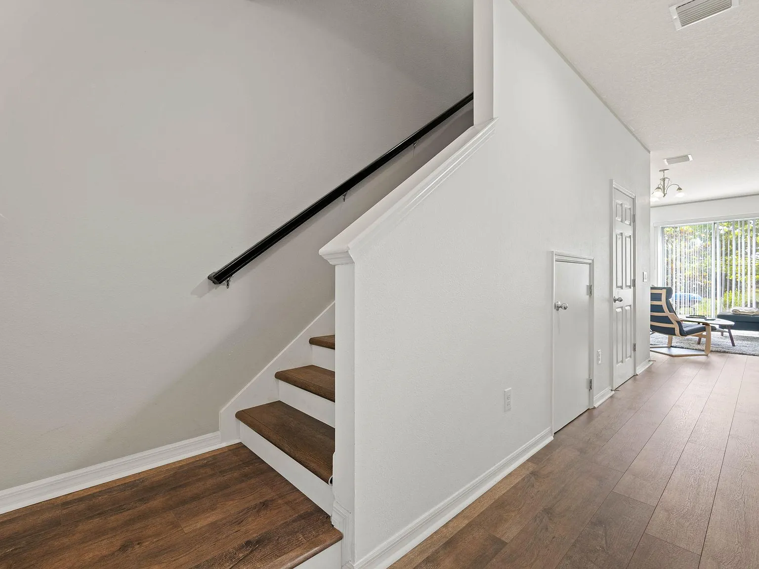 3 bed, 1400 sqft, $2,250 — Photo 4