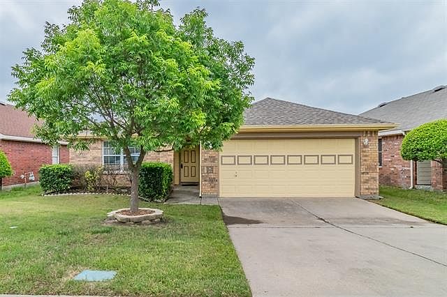 1st image of 10424 Lake Brook Dr