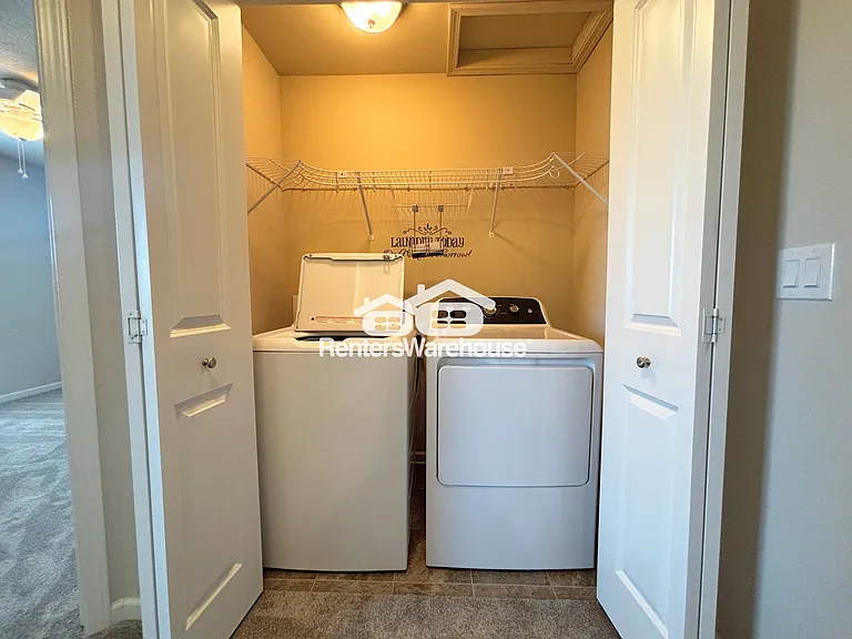 52 SE Booth Ave — Photo 15