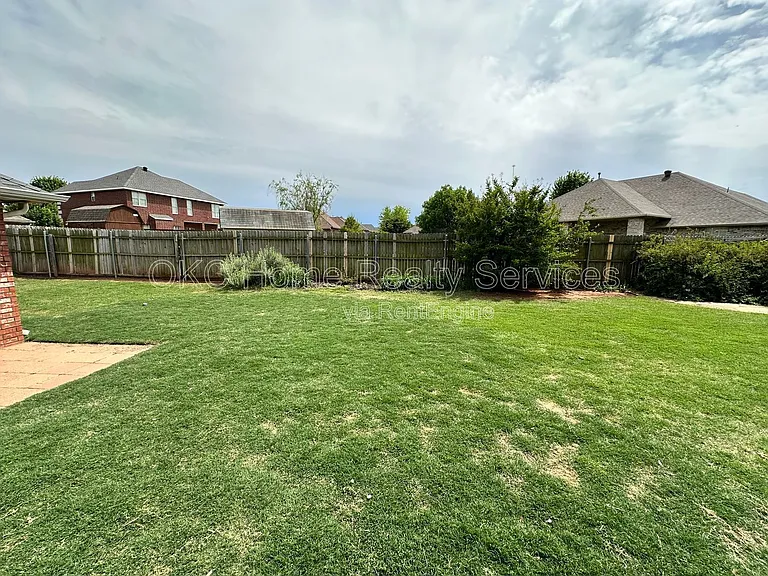1440 W Agate Way — Photo 22