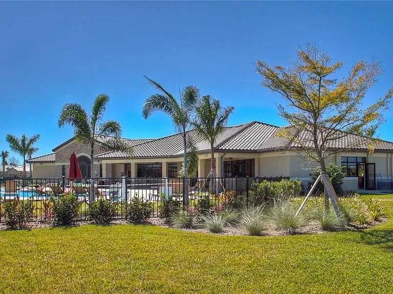 6627 Candlestick Dr — Photo 22