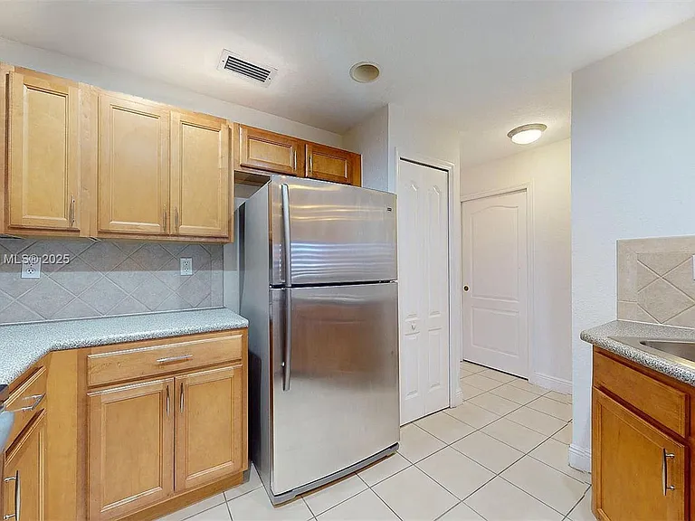 12819 SW 31st Ct — Photo 10