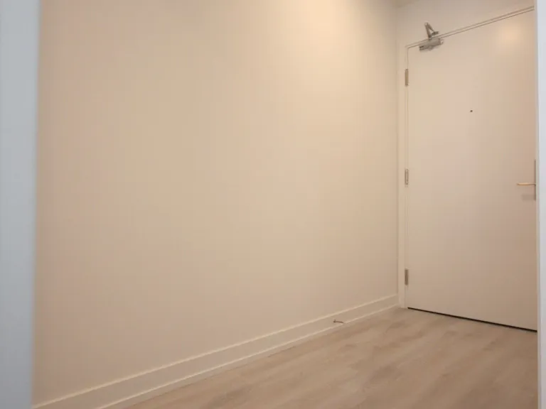 33 Helendale Ave #617 — Photo 12