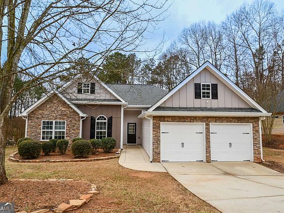 2nd image of 75 Ashebrooke Way