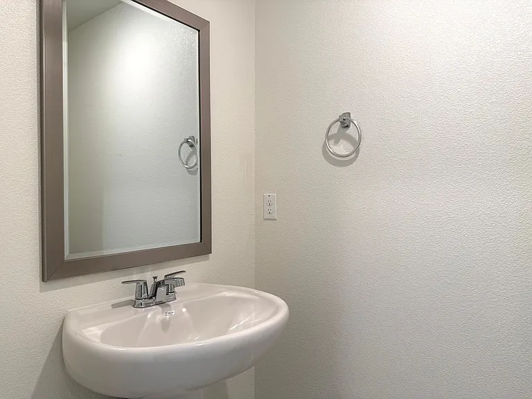 2024 Shady Tree Cir — Photo 9
