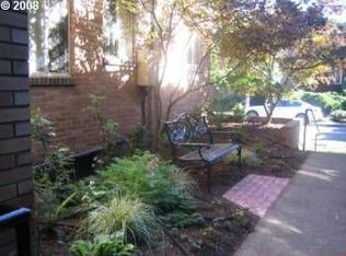 2011 NE Clackamas St APT 9, Portland, OR 97232