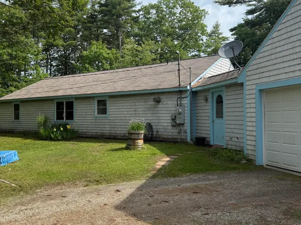 56 Gross Neck Road, Waldoboro, ME 04572