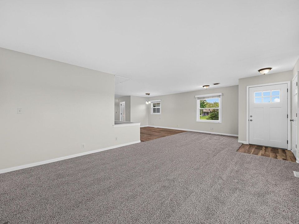 7956 Church Rd, photo 15