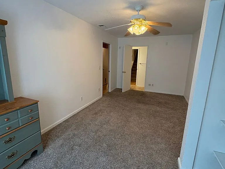 628 Saratoga Ct — Photo 9