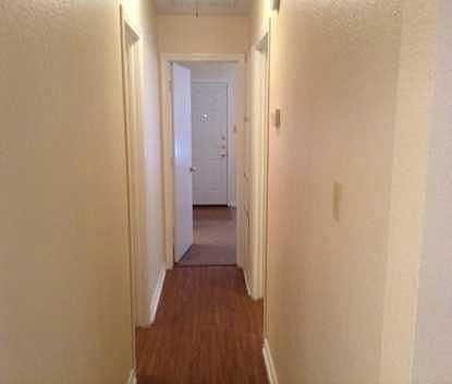 5th image of 308 Briar Cir W
