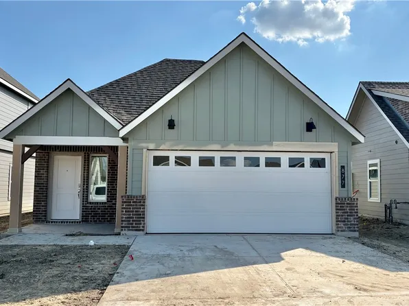 877 Kickapoo Ln, College Station, TX 77845